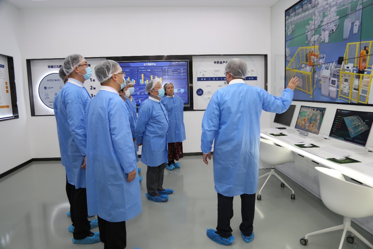 f2g3oqam5FwUT-HE1r_r9